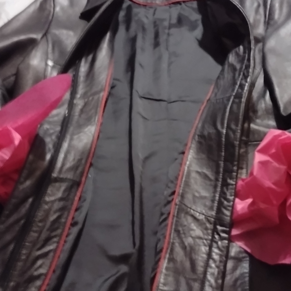 Ann Klein Vintage Lamb Leather Beautifully Cut in Back - Picture 13 of 16